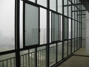 福州粤纱门窗老师傅教你如何选断桥铝门窗